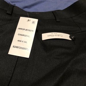 NWT Mens Calvin Klein Charcoal 40Wx32L Pants
